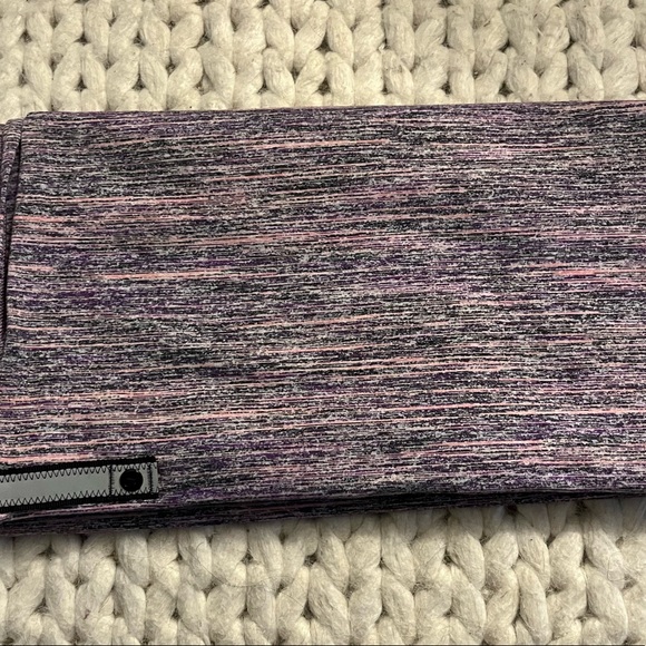 Lululemon Space Dye Camo Tender Violet Vinyasa Scarf/Wrap - Picture 6 of 6